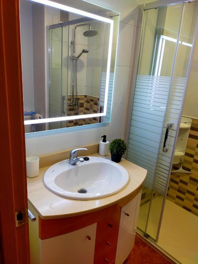 Apartament Geminis Wifi Parking Free ตอสซาเดมาร์ ภายนอก รูปภาพ